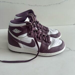 Nike Air Jordan Retro 1 High Tops Mauve and White